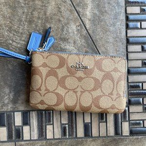Coach Signature PVC Double Corner Zip Wristlet Khaki/Stone Blue